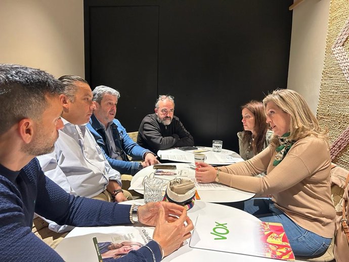 Reunión de Vox con representantes de la Federación Municipal de Empresarios, Profesionales y Autónomos de Granada.