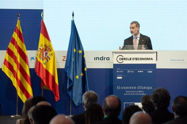 Archivo - El Felipe VI interviene en la segunda jornada de la XXXVII Reunió Cercle d’Economia, en el hotel W Barcelona, a 5 de mayo de 2022.