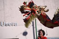 Almeida quiere potenciar Usera como el "Madrid Chinatown" para favorecer cultura y turismo
