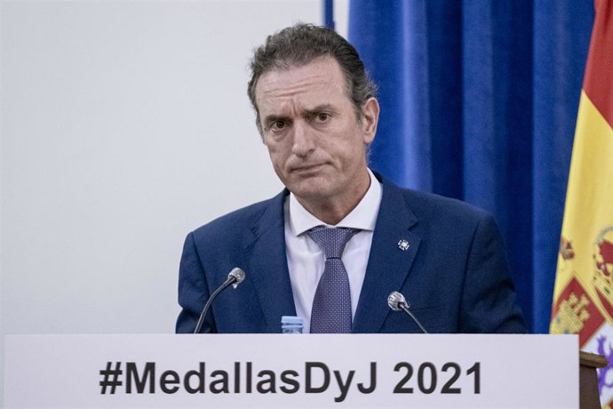 Archivo - El presidente de la Asociación Dignidad y Justicia, Daniel Portero, interviene en un acto