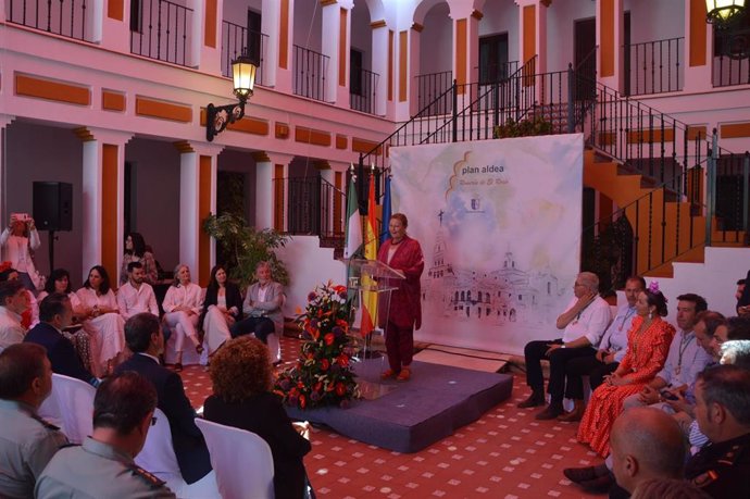 La alcaldesa de Almonte, Rocío del Mar Castellano, en la presentación del Plan Aldea.