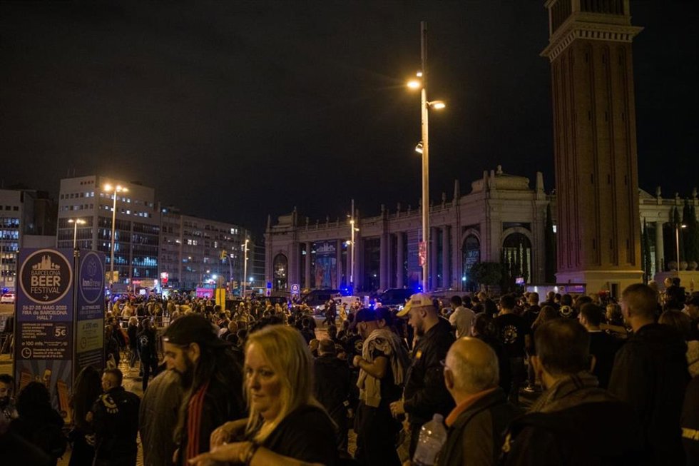 Participantes en la manifestación de Desokupa en Barcelona