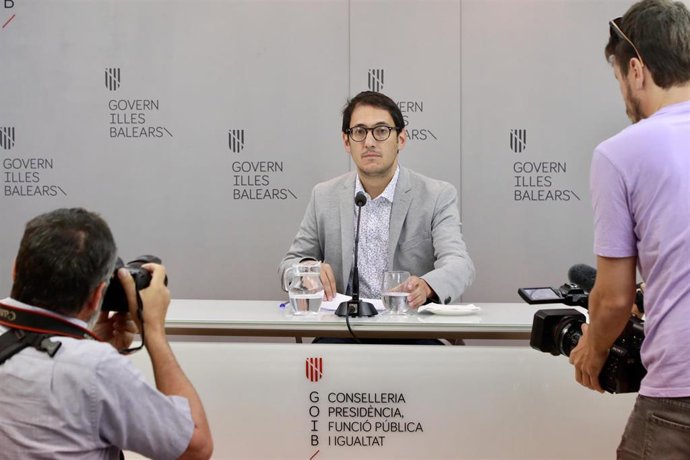 El portavoz del Govern y conseller de Modelo Económico, Turismo y Trabajo, Iago Negueruela.