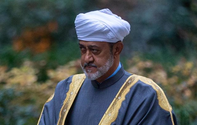 Archivo - El sultán de Omán, Haizam bin Tarik