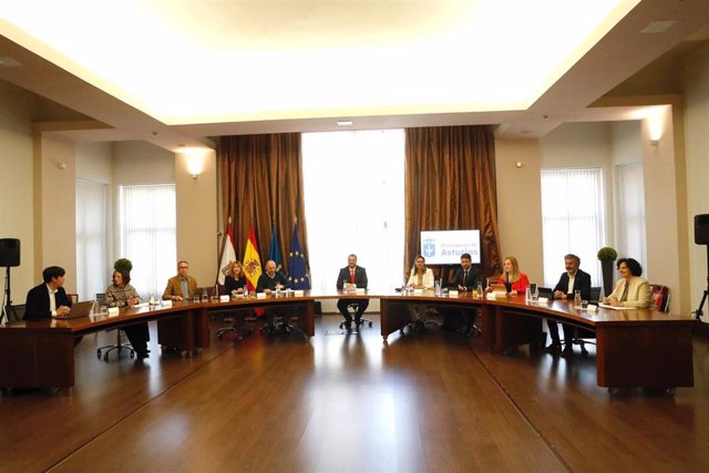 Reunión del Consejo de Gobierno del Principado de Asturias en La Laboral