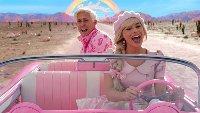 Divertido y surrealista tráiler de Barbie, con nuevos detalles de la trama y la canción Barbie Girl de Aqua