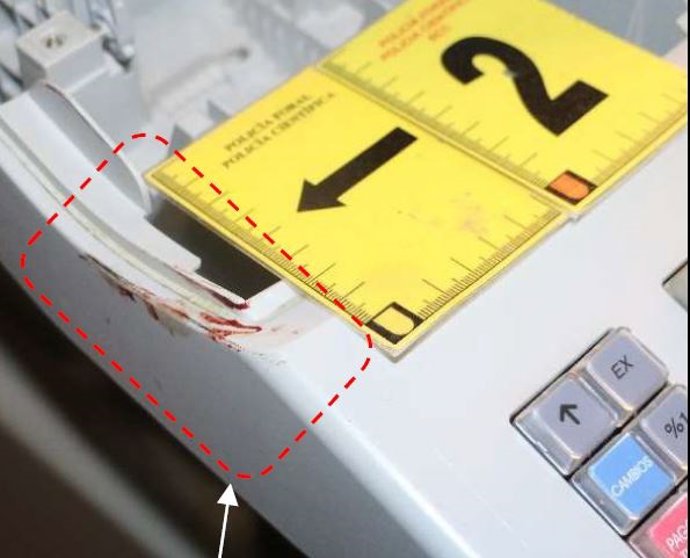 Restos biológicos del autor del robo.