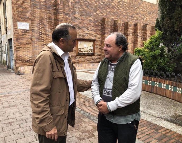 El candidato del PP a la Alcaldía, José Julián Gregorio, en la Plaza Zamora.