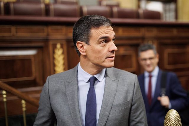 El presidente del Gobierno, Pedro Sánchez, a su llegada a una sesión de control al Gobierno, en el Congreso de los Diputados.