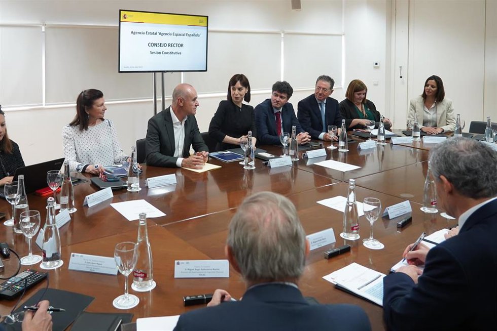 Archivo - Reunión del primer consejo rector de la Agencia Espacial Española, presidida por la ministra de Ciencia, Diana Morant, y el alcalde de la ciudad, Antonio Muñoz.
