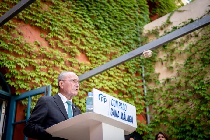 El alcalde y candidato del PP de Málaga a la reelección, Francisco de la Torre