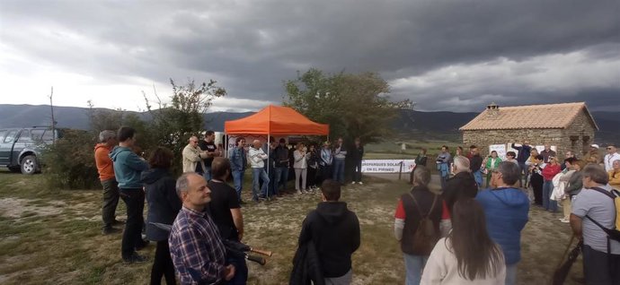Candidaturas del Alto Gállego y Jacetania se comprometen a un desarrollo de las renovables que proteja el paisaje y firman el "Compromiso de Orante"