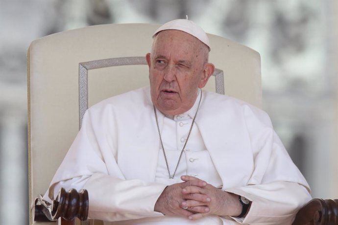 24 May 2023, Vatican, Vatican City: Pope Francis attends Wednesday general audience at St. Peter's square in The Vatican. Photo: Evandro Inetti/ZUMA Press Wire/dpa