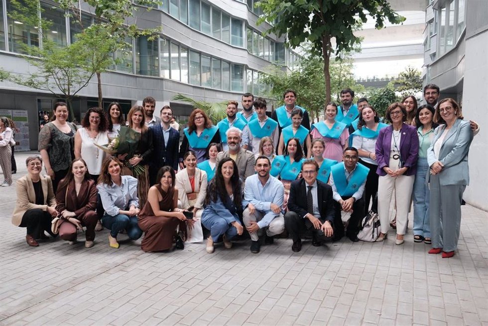Jóvenes con discapacidad intelectual obtienen un título en la Universidad de Sevilla.