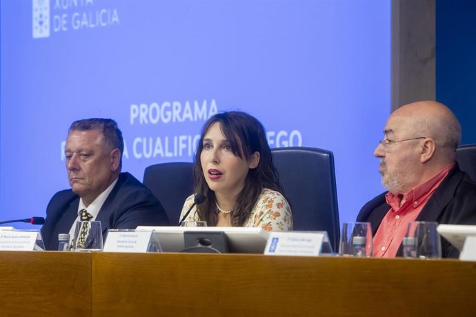 A conselleira de Promoción do Emprego e Igualdade, María Jesús Lorenzana, participa na sinatura do protocolo de adhesión de Unións Agrarias ao programa Retorna Cualifica Emprego.