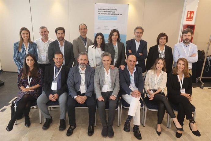 Ponentes en la I Jornada Nacional Multidisciplinar de Innovación en Cáncer.