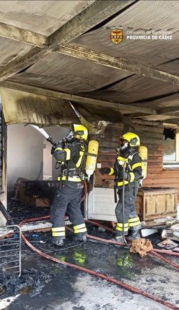 Extinguido un incendio en una casa prefabricada de madera de la barriada rural de Cuartillos