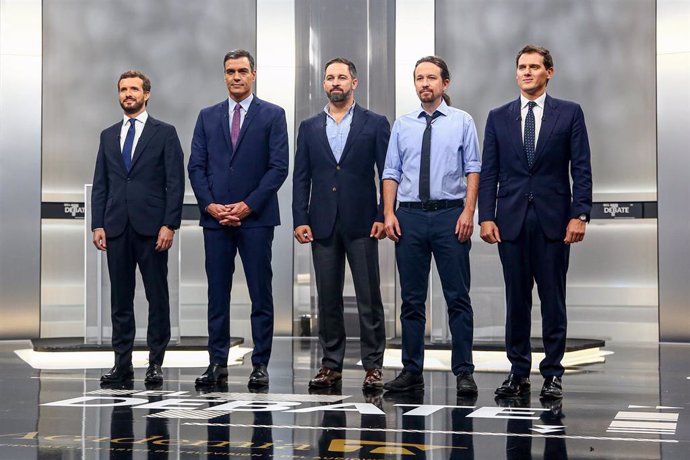 Archivo - Pedro Sánchez, Pablo Casado, Pablo Iglesias, Albert Rivera y Santiago Abascal antes del debate electoral en televisión en el Pabellón de Cristal de la Casa de Campo de Madrid el 4 de noviembre de 2019.