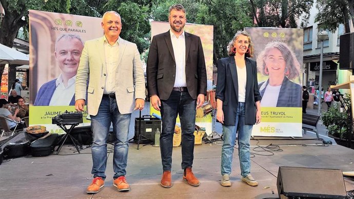 Alzamora, Apesteguia y Truyol, en el acto de cierre de campaña de MÉS.
