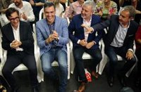 Sánchez defiende su campaña dirigida a la mayoría y dice que el PP se ha centrado en que no vayan a votar