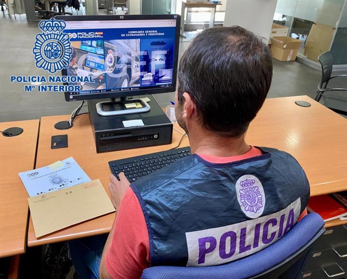 Agente de la Policía Nacional en imagen de archivo