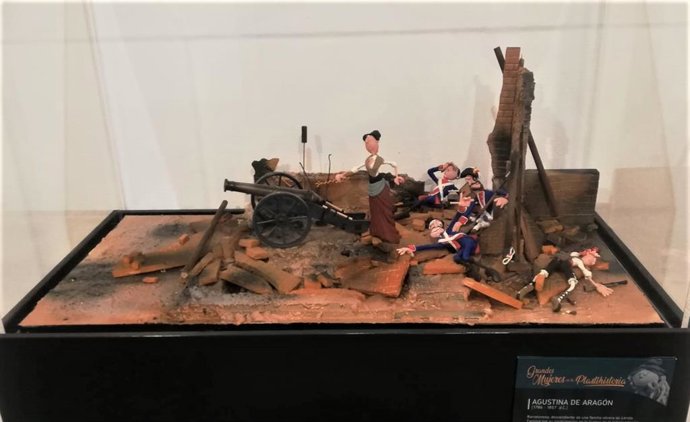 Archivo - Figuras hechas con plastilina recuerdan a 20 mujeres referentes en la exposición 'Grandes mujeres en la Plastihistoria'