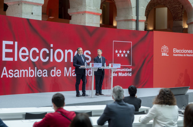 Pantallas en Sol con la evolución de la jornada electoral