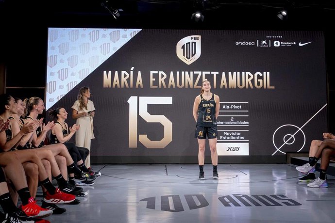 María Eraunzetamurgil durante la presentación de la selección femenina para el Eurobasket 2023