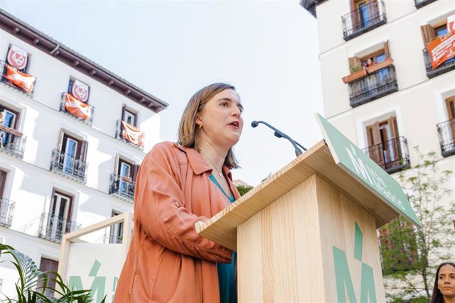 Archivo - La candidata de Más Madrid a la Asamblea de Madrid, Jimena González durante un acto de Más Madrid, en la Plaza de Chueca, a 15 de abril de 2023, en Madrid (España). 