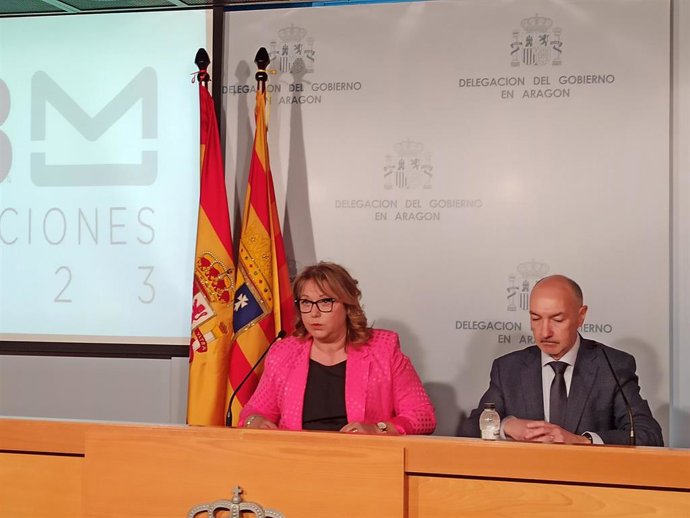 Rueda de prensa de la delegada del Gobierno en Aragón, Rosa Serrano, y el subdelegado en Zaragoza, Fernando Beltrán.