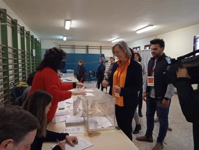 La candidata del PAR a la Alcaldía de Teruel, Eva Fortea.