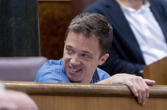 El líder de Más País, Iñigo Errejón, durante una sesión plenaria, en el Congreso de los Diputados, a 11 de mayo de 2023, en Madrid (España). Este es el último pleno en el Congreso antes de que hoy por la noche comience la campaña electoral del 28 de may