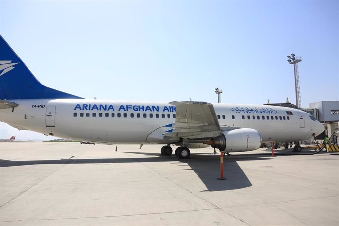 Primer vuelo entre Afganistán y China desde 2020 