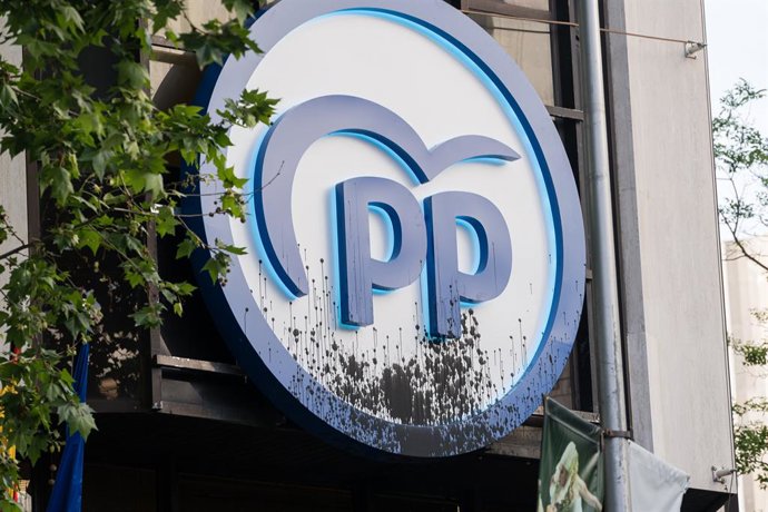Archivo - Faana de la seu del PP a Madrid