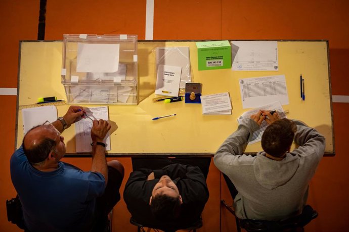 Els components d'una mesa electoral 