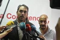 Valero (IU): Algunos ayuntamientos "han caído en manos de la derecha" por "no aglutinar a todas las izquierdas"