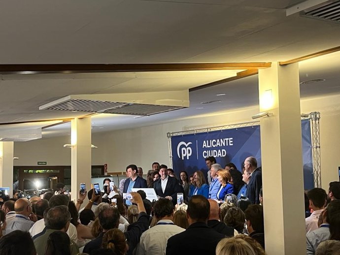 El alcalde de Alicante y candidato del PP a la reelección, Luis Barcala