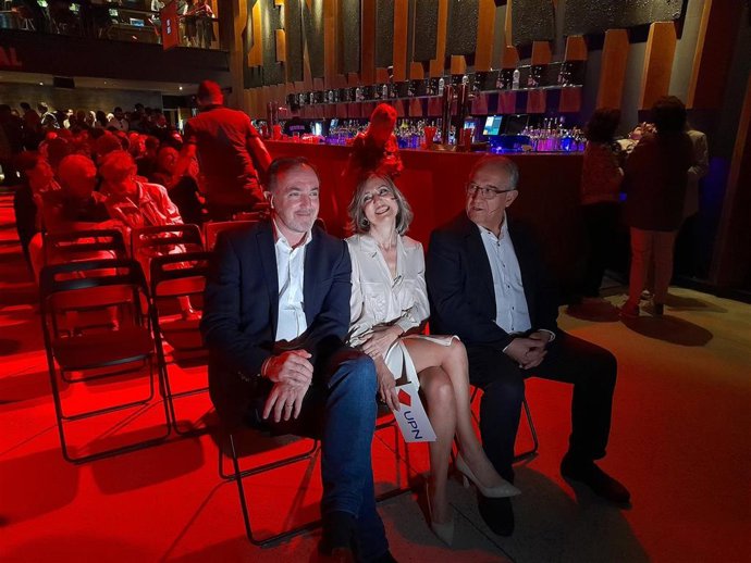 El alcalde, Enrique Maya, la candidata de UPN a la Alcaldía, Cristina Ibarrola, y Javier Esparza, candidato de UPN a la Presidencia del Gobierno de Navarra