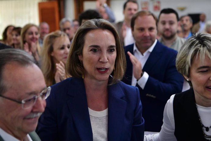 La secretaria general del Partido Popular, Cuca Gamarra, participa en un acto con militantes  en el Hotel Parador La Muralla, a 22 de mayo de 2023, en Ceuta (España). Este acto se celebra durante la última semana de la campaña electoral de cara a las el