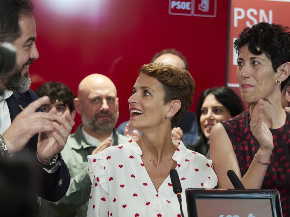 María Chivite en su discurso en la noche electoral de este domingo.