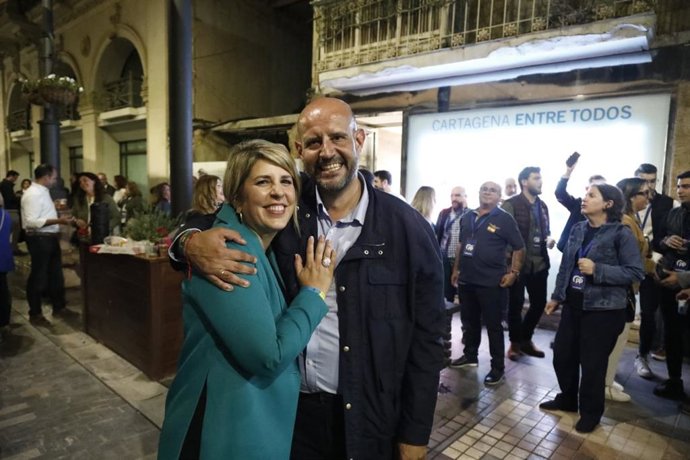 La alcaldesa y candidata del PP, Noelia Arroyo, tras ganar las elecciones