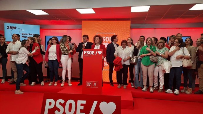 La secretaria general del PSOE de Huelva, María Eugenia Limón, este domingo en la sede del PSOE.