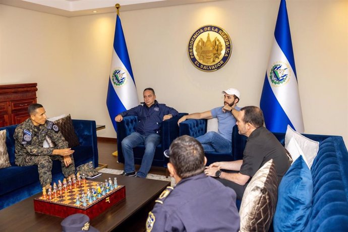 El presidente de El Salvador, Nayib Bukele, anuncia una nueva ofensiva contra las pandillas