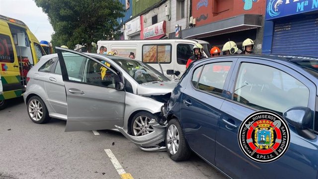 Accidente de tráfico en la calle Castilla.