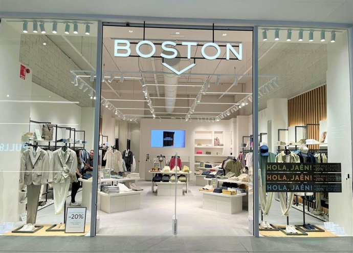 La firma de moda masculina Boston abre su primera tienda en Jaén.