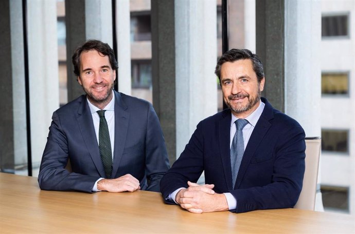 Archivo - Alejandro Adán y Eduardo Fernández-Cuesta, socios de Arcano Partners.