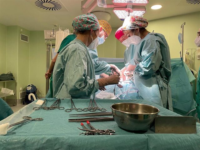 El Hospital Regional de Málaga realiza cien trasplantes renales en solo cinco meses