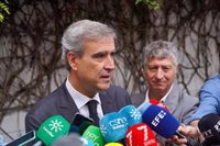 Fundación Gala y su familia agradecen el "cariño" de "centenares" de personas que visitan la capilla ardiente en Córdoba