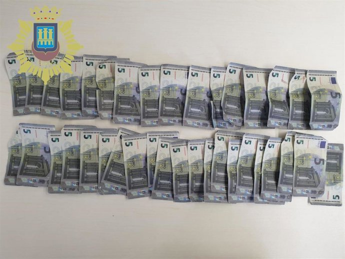 La Policía Local de Logroño identifica a varias personas que intentaban pagar con billetes falsificados en un bar