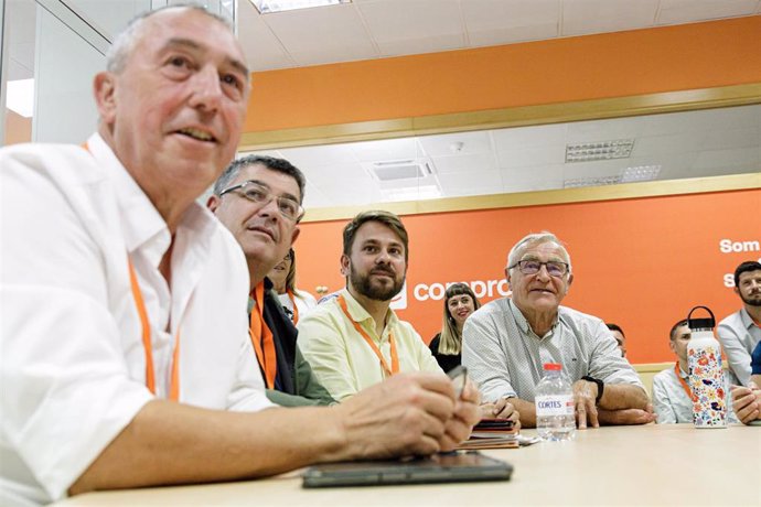 Joan Baldoví, Enric Morera, Alberto Ibáñez y Joan Ribó siguen el recuento del 28M